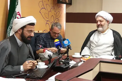 نشست هم اندیشی بررسی بیانیه رهبر معظم انقلاب «گام دوم از نظر تا عمل»