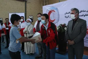 توزیع ۲۱۹ تبلت در مناطق سیل زده گلستان