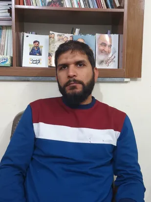 دختران مواظبت کنند که دشمن با شعار آزادی ذهن او را درگیر واحساسی نکند