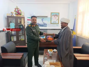 دیدار رئیس اداره تبلیغات اسلامی شهرستان با فرمانده ناحیه مقاومت بسیج سپاه شهرستان سیریک