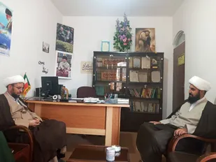 دیدار حجت الاسلام زمانی مسئول دفتر نمایندگی ولی فقیه ناحیه بسیج اسفراین با امام جمعه صفی آباد حجت الاسلام علیزاده
