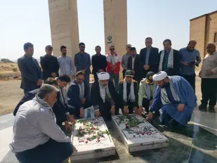 راه عزت و سربلندی ملت قهرمان ایران،وحدت، بصیرت و هوشیاری است