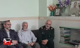 تداوم راه شهیدان انقلاب اسلامی را بیمه می&zwnj;کند