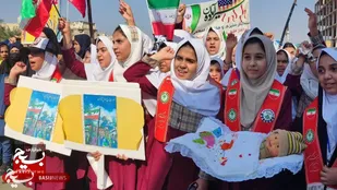 گزارش تصویری راهپیمایی ۱۳ آبان ماه در شادگان و حضور کودکان و نوجوانان