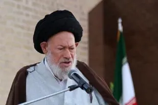 حضرت آیت الله فقیه، خدمات علمی، انقلابی  و دینی ماندگاری را در مسیر نورانی انقلاب اسلامی و به ویژه در حوزه های علمیه به یادگار گذاشته است