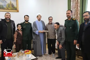 تعظیم شعائر انقلاب اسلامی و دفاع مقدس بر همگان واجب است

&nbsp;