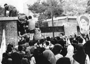 13 آبان بستر حوادث تاریخ ساز انقلاب اسلامی/ اهمیت تسخیر لانه جاسوسی در سال ۵۸