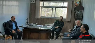 دیدار روسای ادارات خمینی شهر با فرمانده سپاه خمینی شهر