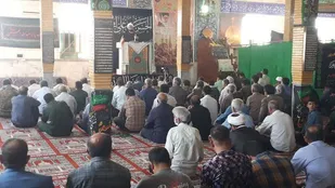 دفاع مقدس یعنی با مردم بودن
