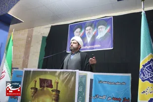 الگوی مقاومت استکبار جهانی را درمانده کرده است