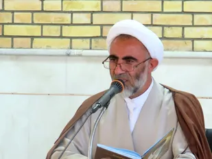 تنها راه سعادت انسان پیروی از قرآن و ولایت است