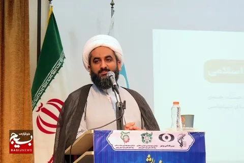 هدف از جهاد تبیین این است که قلوب مردم را به سمت امید و امیدواری بکشانیم