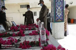 مزار شهدای شهرستان کنارک غبارروبی شد