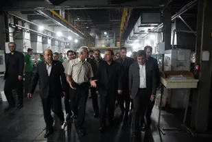 بازدید استاندار قزوین از واحد تولیدی &laquo;نفیس نخ&raquo; در شهرک صنعتی لیا&nbsp;