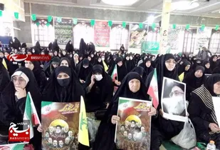 نماد همبستگی و بصیرت زنان ایرانی