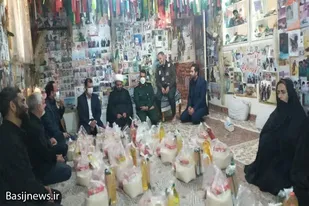 توزیع ۱۰۰ بسته معیشتی توسط &nbsp;بسیجیان پایگاه عفاف بهار