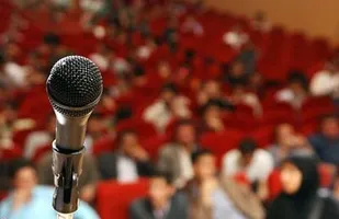 خارج کردن فضای دانشگاه از عقلانیت با سخنرانی حامیان فتنه