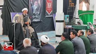 ایستادگی در برابر توطئه&zwnj;های دشمنان