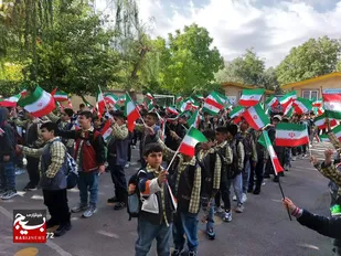 زنگ مدارس درشهرستان طالقان، همزمان با آغاز هفته دفاع مقدس نواخته شد