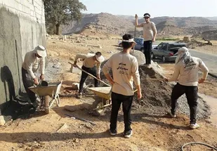 عزم جهادگران پارسیانی برای بازسازی و مرمت گلزار شهدا