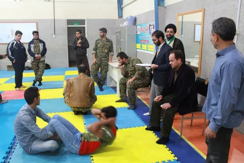 تست آمادگی جسمانی بسیجیان انجام شد