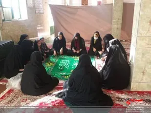 برپایی سفره صلوات در روستای مسن