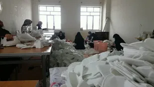 تولید روزانه 5 هزار ماسک در  یک کارگاه تولیدی روستای کرزان