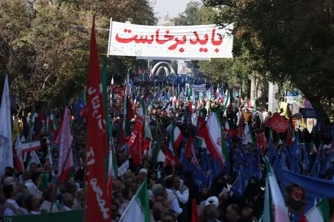 حضور گسترده مردم استان مرکزی در رزمایش «جان‌فدای ایران»