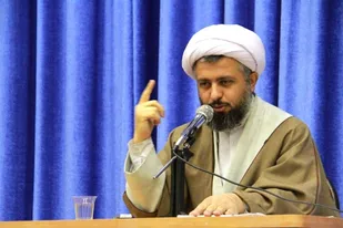 نمایندگان از جایگاه خود در جهت پیشبرد اهداف انقلاب و نظام بهره ببرند