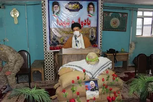 مردم تا پای جان برای حفظ انقلاب ایستاده&zwnj;اند