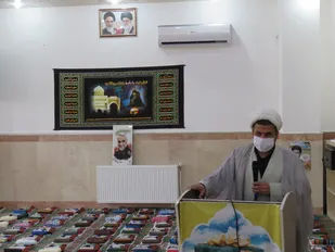 شاد نمودن قلب مومن، از بالاترین عبادات است/توزیع 500 بسته لوازم التحریر بین دانش اموزان محروم