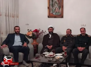 دیدار مسؤولان شاهرود با خانواده شهدا+ تصاویر