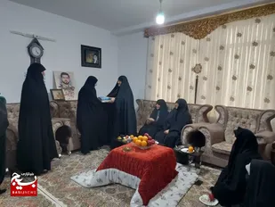 یادواره خانگی شهدا در منزل شهید مدافع حرم برگزار شد
