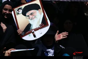 تصاویر حضور گسترده ی روزه داران شهر اراک در راهپیمایی روز قدس