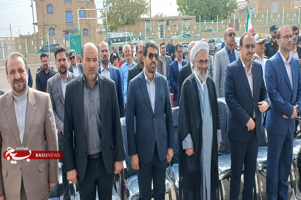 گره‌گشایی از پروژه‌های معطل‌مانده نهاوند در سفر استاندار