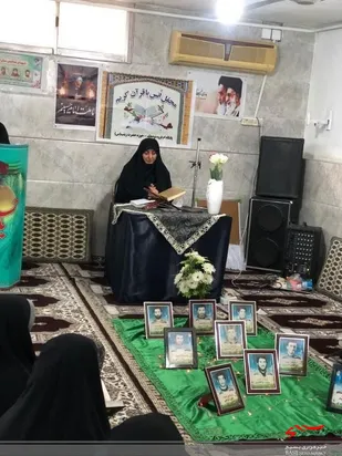 محفل انس با قرآن کریم ویژه خواهران در نکا برگزار شد