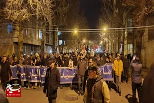 تجمع خودجوش مردم دارالمومنین تویسرکان در پنجمین شب شهادت رهبر معظم انقلاب