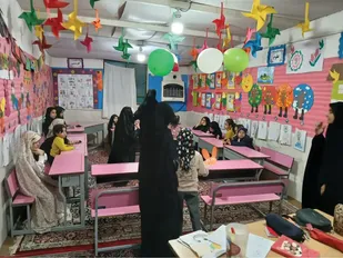 چرایی تأثیرگذاری گروه&zwnj;های جهادی بانوان در گفت&zwnj;وگوی با مسئول یک گروه جهادی
حضور اجتماعی زنان، جامعه را فعال نگه می&zwnj;دارد