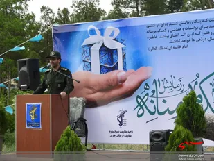 توزیع چهار هزار بسته غذایی در مرحله دوم رزمایش کمک مومنانه در ساوه و نوبران