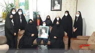 تجلیل از خانواده معظم شهدا در شاهین شهر