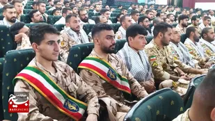 گزارش تصویری+ همایش روز سرباز و تجلیل از سربازان نمونه با حضور مسئولین لشکری و کشوری