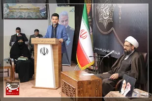 دیدار صمیمی دانش آموزان بسیجی با امام جمعه همدان
