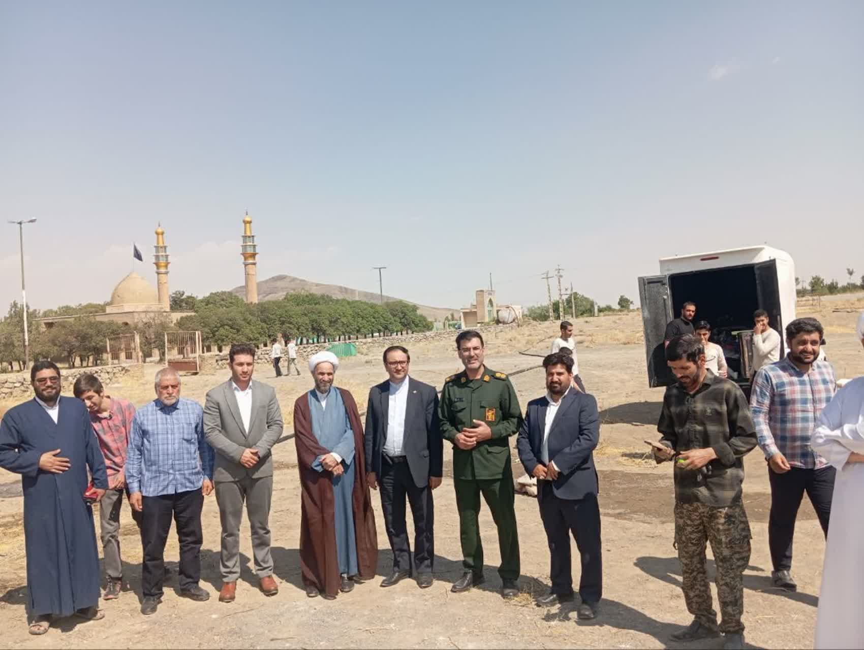 گروه‌های جهادی استان قم در روستای دیزآباد خنداب خدمت‌رسانی کردند