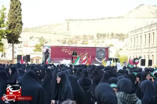 اجتماع زینبیون لرستان با حضور خانواده سردار شهید طاهرپور برگزار شد