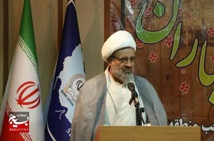 عمل به تکلیف یعنی کنار گذاشتن منفعت شخصی و ترجیح دادن حق