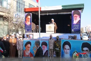 امام راحل با توکل بر خدا و یاری مردم رژیم ستم شاهی را سرنگون کرد