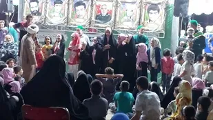 برپایی موکب چایخانه به مناسبت دهه ولایت در پارک آیت الله مدنی شهرستان کاشان