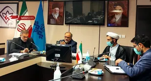 کسب و نشر آگاهی از دستاورد&zwnj;های انقلاب اسلامی بالاترین معروف است