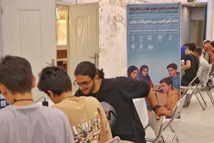 ورکشاپ دانش آموزی طراحی نشان&zwnj;واره دومین کنگره امام خمینی(ره) و ۶۲۰۰ شهید استان مرکزی
