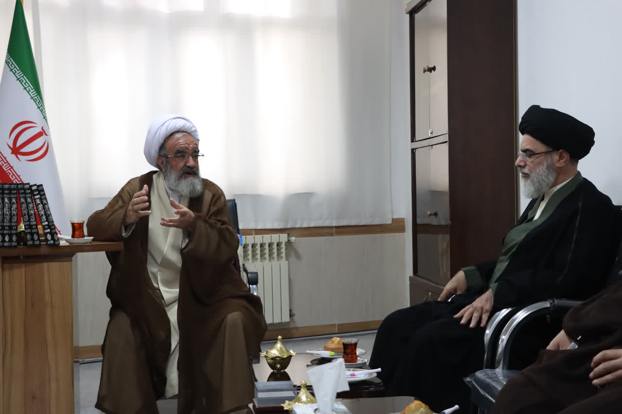 لزوم تبیین و ترویج معارف اسلام ناب در جامعه با شیوه های نوین